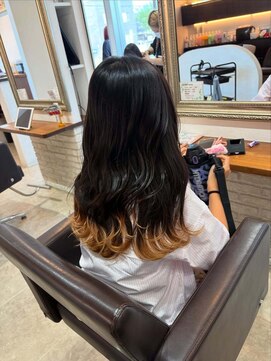 リッシュ ユーカリが丘店(Lish) 【毛先カラー】