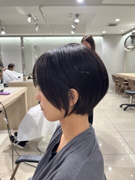 アッシュ 高幡不動店(Ash) 大人可愛い20代30代40代50代丸みショートくびれショートボブ