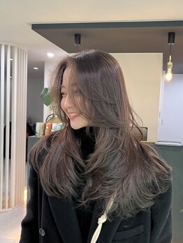 一人ひとりに合わせた似合わせレイヤーカットならお任せ＊丁寧なカウンセリングで「なりたい」を叶えます！