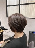 ショートボブ×グレージュ
