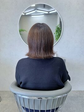 クロア(CHROA) 【切りっぱなしくびれボブ&リタッチカラー】