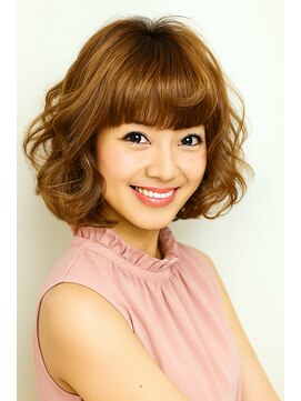 クラーロ フジノミヤ(Claro Fujinomiya) ふわふわ弾む「スウィート・ウェーブボブ」