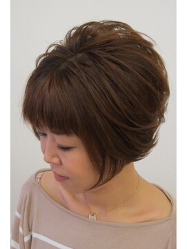 美容室イーナ(e na) 前下がりボブ