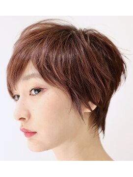 ヘア デザイン リスク(HAIR DESIGN RISK) 【RISK 高橋勇太】シルエットが完璧な大人かわいいショート
