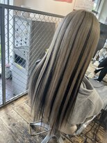 ヴァンクラウド 奈良店(VENT-CLOUD)&nbsp;大人可愛いハイトーン×黒髪ハイライトローライトエクステ