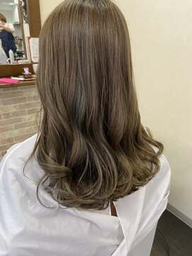 エモーション(Emotion) アッシュハイライト