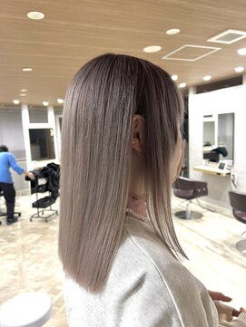 アラ サッポロ アサブ(ala sapporo asabu) みんな大好きホワイトベージュ