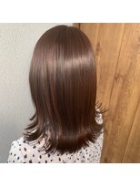 プリュム(Plume)&nbsp;10代20代30代大人かわいい愛され外ハネ艶々 ブラウン