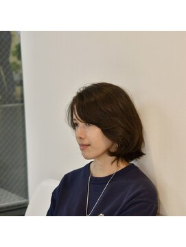 ククー ヘアーアンドメイクアップ(COU COU) 前上がりミディアム