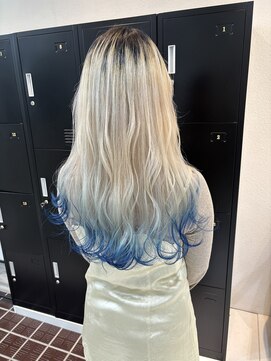 ニュート(Neut ) ルーツカラー/ホワイトシルバー/エンドカラーブルー/ハイトーン