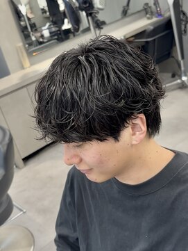 オーバルバイアピッシュ(OVARL by apish) フェザーパーマシャドウパーマニュアンスパーマカルマパーマ原宿