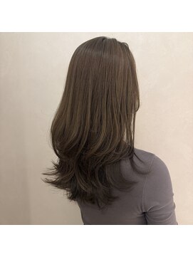 アンドワン 自由が丘(＆ONE) 【&ONE 自由が丘】くびれレイヤー×オリーブベージュ
