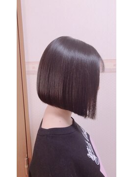 ヘアーメイク ララ(HAIR MAKE LALA) サラサラストレート前下がりボブ　10代　20代　30代オススメ