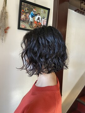 ギリア(Gillia) ミニボブ×パーマ