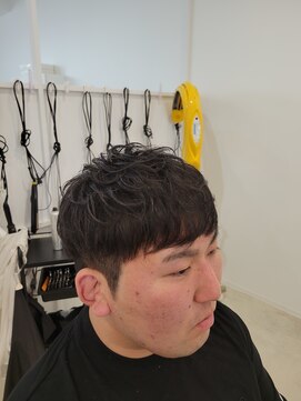 レジット メンズ ヘアサロン(LEGIT MEN's HAIR SALON) 耳出し刈り上げマッシュ