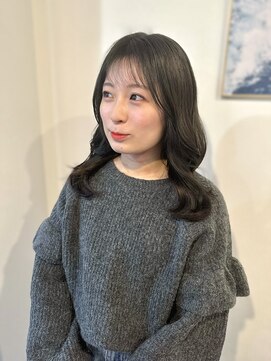 マリン(Marine) 20代30代暗髪透明感カラーブルーブラック顔周りレイヤーカット