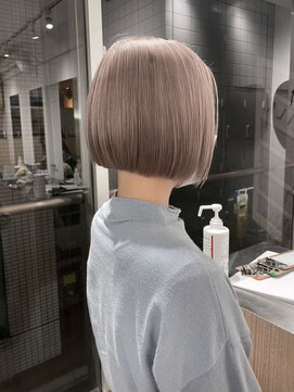 ミラ 新宿(MILA) ハイトーンミニボブ/アンバーブラウン/ココアベージュ/韓国ヘア