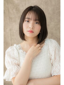 カバーヘア ブリス 上尾西口店(COVER HAIR bliss) グレージュシースルーバング前下がりボブディ310X上尾30代40代