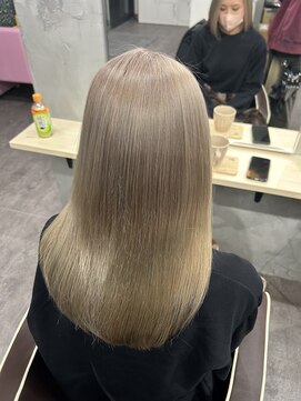 ブラスト(BLAST) ホワイトベージュカラー/ブリーチカラー