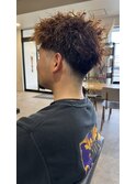 20代30代40代刈り上げフェードスタイルツイストスパイラルパーマ