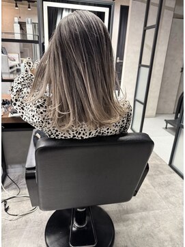 アコ(Aco) ★顔周り&襟足が暗くならないシャドウルーツバレイヤージュ★