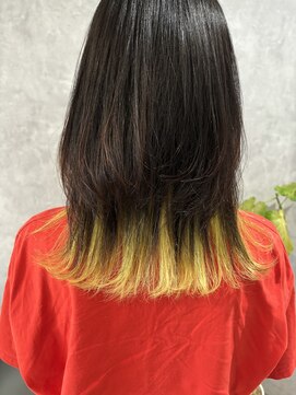 ルーツ(Roots) レイヤーカット/ひし形シルエット/インナーカラー/イエロー