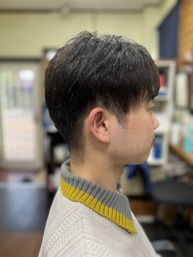 レヴィゼ ６ミリツーブロックメンズスタイル