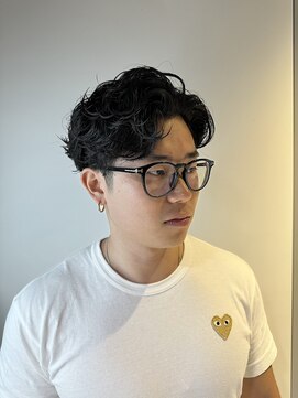 フランクスバーバーザスタンド(Frank’s barber the stand) サーフカール/スパイキーショート/フェザーパーマ/飯田橋E