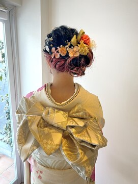 オンリー ヘア(ONLY HAIR) サイドシニヨン