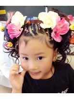 ビューティーサロンワタナベ 本店 コーンロウとツインテール