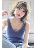 メーヴェ(Mowen)&nbsp;mowenイルミナx無造作カールxくびれセミディxエッジショート