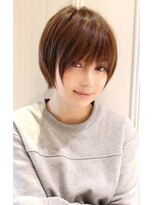 レウナ 外苑前(Reuna)&nbsp;大人可愛い小顔ショート　黒髪アッシュ　２０代３０代４０代