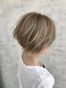 ヘアデザイン ゴドバン(Hair Design Gdobant) 【Gdobant】ハイトーン ベージュ ウィービング