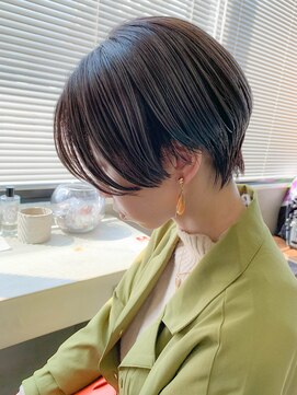 テトヘアー(teto hair) ハンサムショート、マニッシュショート、前下がり、アッシュ
