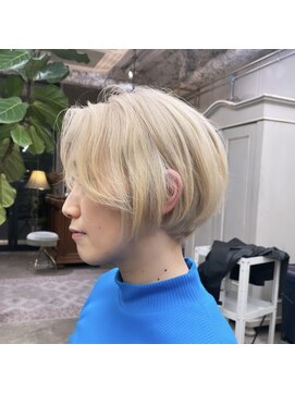 ザ デイ(THE DAY) 抜きっぱなしブリーチ【ホワイトベージュ】