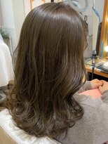 ネオリーブ チロル 横浜西口店(Neolive CiroL.)&nbsp;大人可愛い　オリーブグレージュヘア　艶髪　透明感