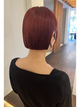 ローネス(LONESS) ぱつっとボブにカシスレッド☆