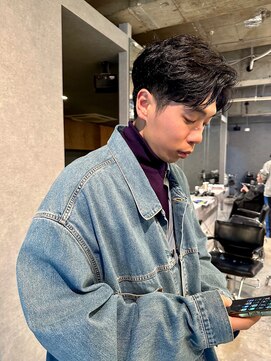 イトシテ ニュアンスパーマ×毛流れセンターパート　【鎌田　隆雅】