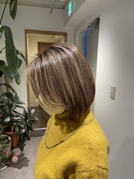 リブ(Live) 白髪染めハイライトの艶ボブ［髪質改善/白髪染め/ハイライト］