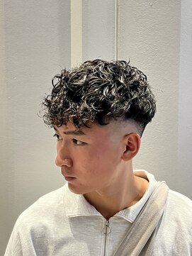 ヒロギンザ 大阪本店(HIRO GINZA) スペインカール×スキンフェード