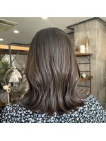 トゥーミー(to mee)&nbsp;グレージュカラー♪