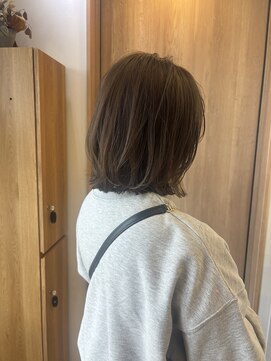 タト(tato) ぱつっとボブ