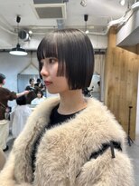 乾かすだけでキマる髪/グレージュステップカットボブ