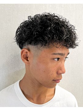 ルースト 京都駅前店(ROOST) スペインカール×スキンフェード