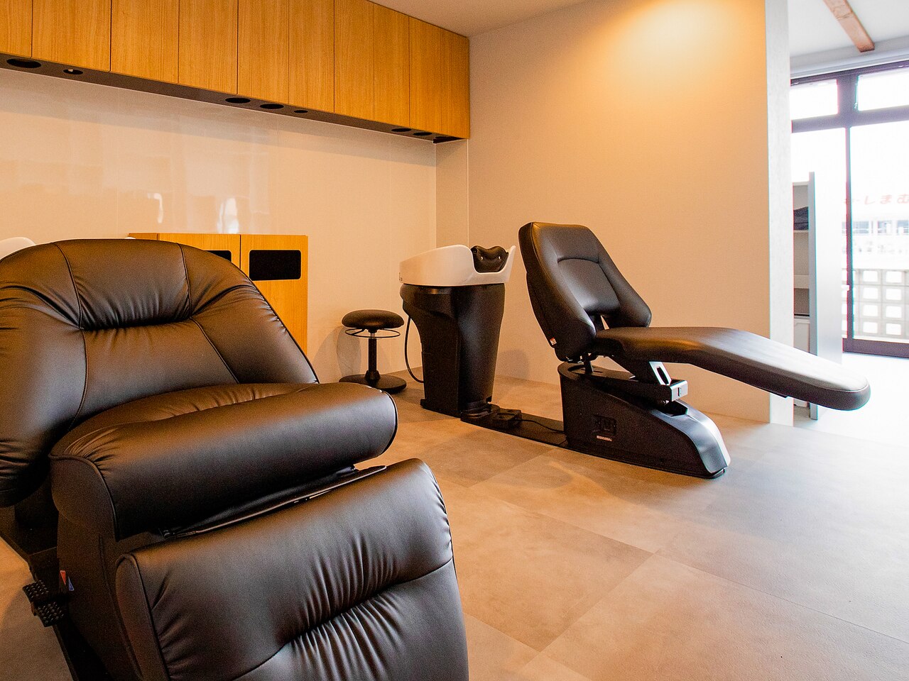 【ご褒美コース】カット+カラー+ヘッドスパ+トリートメント\17050→\14800