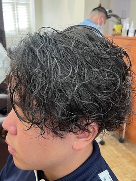 バーバーショップテト(barber shop tete) スパイラルパーマ