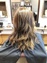 ヘア プロデュース アイモ(Hair Produce Aimo)&nbsp;バレイヤージュでつくる立体レイヤースタイル☆