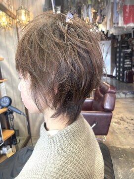 オーバーキャプテンネイキッド(OVER CAPTAIN NAKED) ウルフレイヤー　ベージュカラー