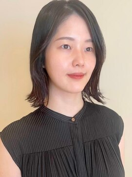 トップヘアー アヴェニュー 刈谷(TOPHAIR Avenue) ナチュラルな大人かきあげ風に外ハネボブ/アッシュブラック