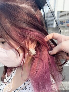 ミーティア バイ クアトロ(Meteor By QUATRO) インナーカラー ピンク 戸塚 立場 中田